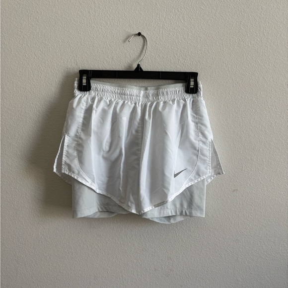 Nike Sports Shorts - Picture 1 of 6